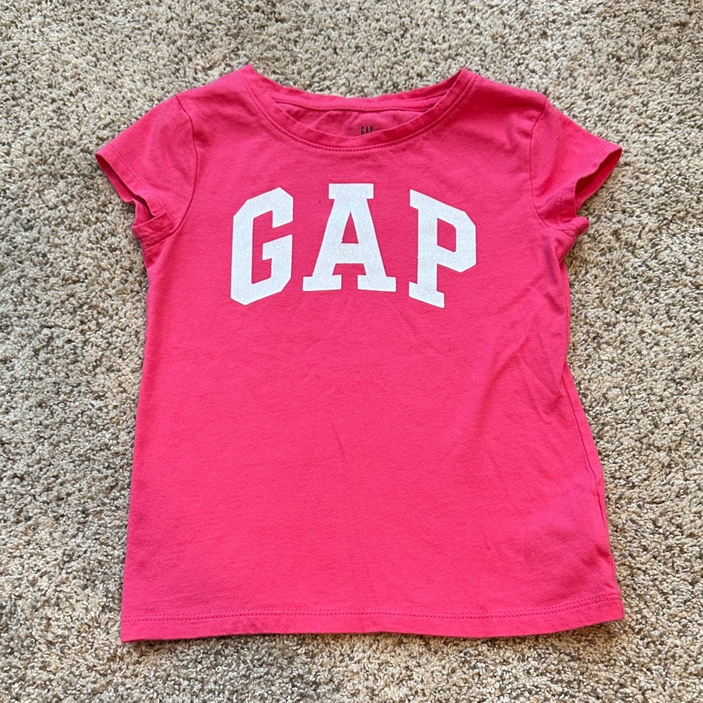 GAP girls size small Bright Pink Short Sleeve Tee with sparkly letters